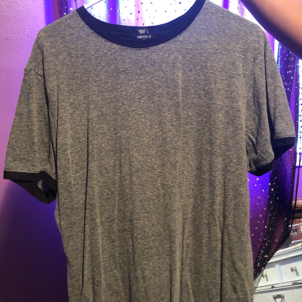 Men’s tee - Picture 2 of 4